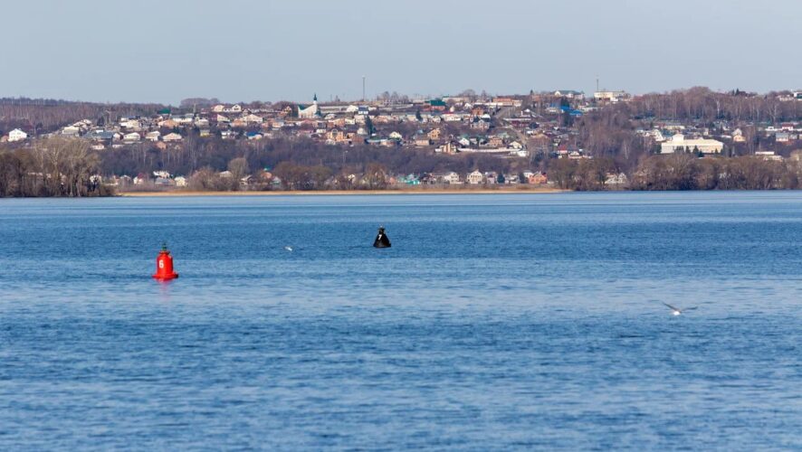 В Татарстане с начала 2024 года спасли 10 рыбаков, оказавшихся на воде