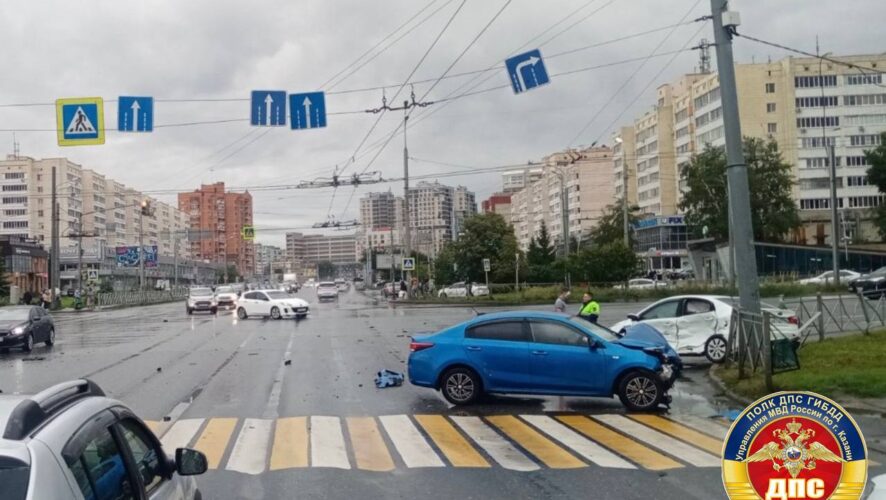 Двое велосипедистов попали под колеса авто за сутки в Казани