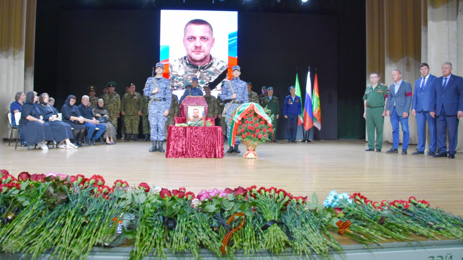 Заинск простился с военнослужащим, погибшим в зоне СВО