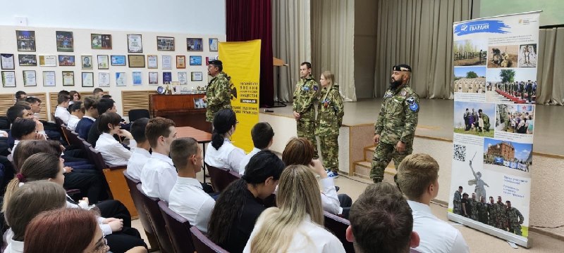 В Заинске первокурсникам колледжа предложили присоединиться к поисково…