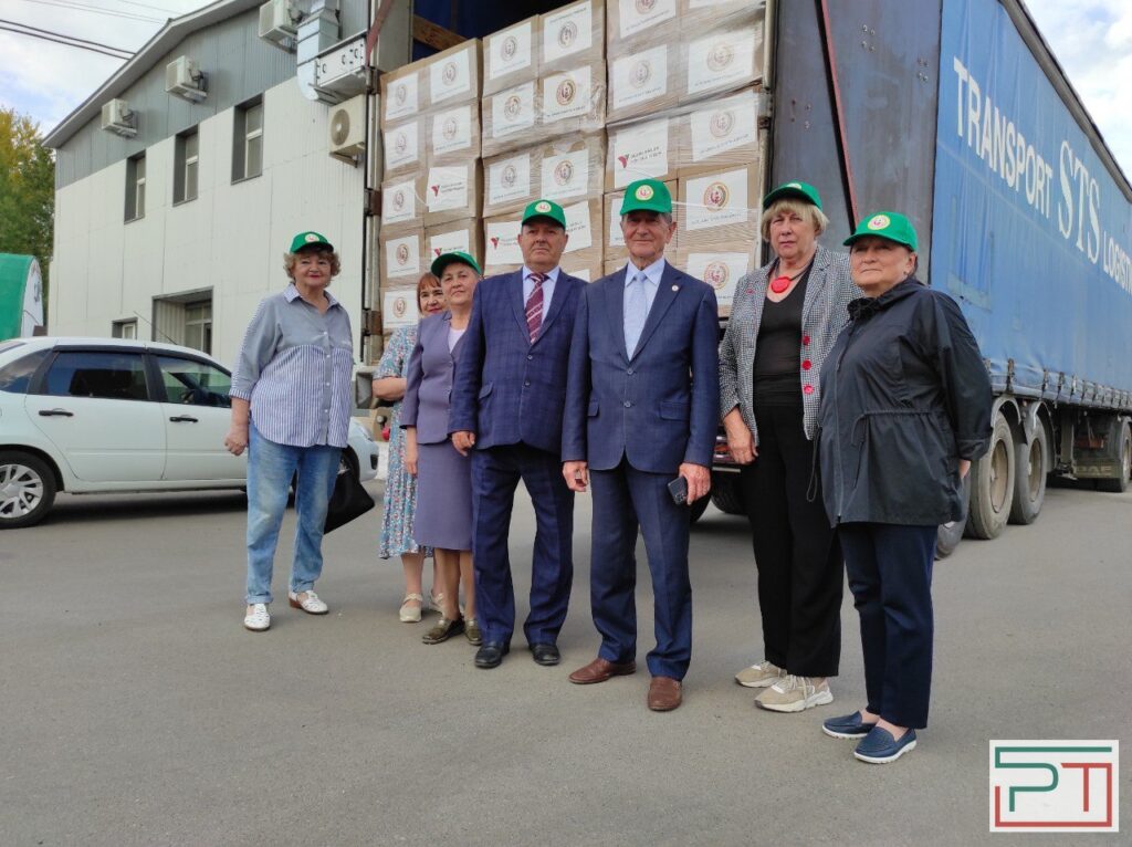 Пенсионеры Татарстана отправили в Курскую область гуманитарный груз на трех фурах