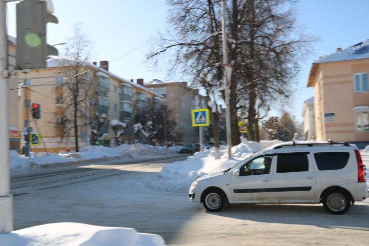 Таксистам хотят запретить повышать цены в плохую погоду